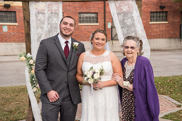 winter-park-farmers-market-wedding-erin-and-devan-selections 1362