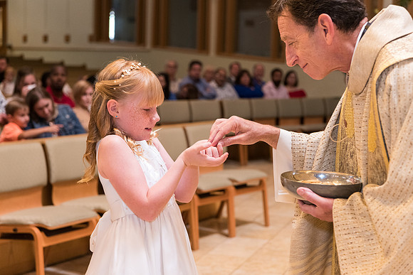 St Mary Magdalen First Communion 2022 10AM (57 of 92)