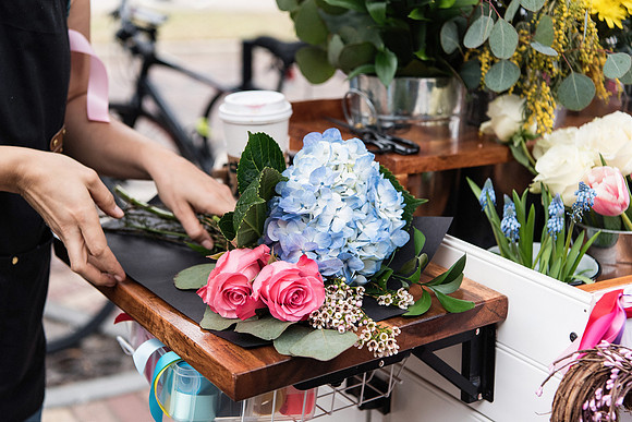 rapunzel-event-plant-street-flower-cart 1003final