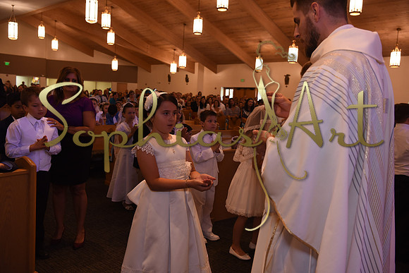 Holy-Family-First-Communion-April-29 2213