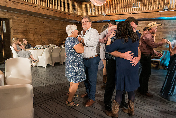 Kristal-and-Andy (435 of 445)