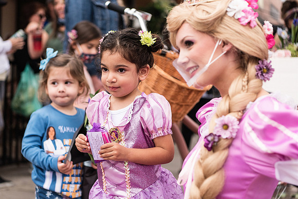 rapunzel-event-plant-street-flower-cart 1126final