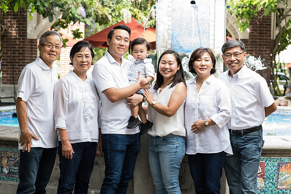 Suh Family 2022 0014