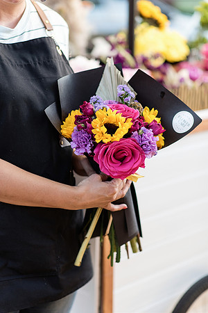 plant-street-flower-cart-branding-photos-mothers-day-weekend 1094final