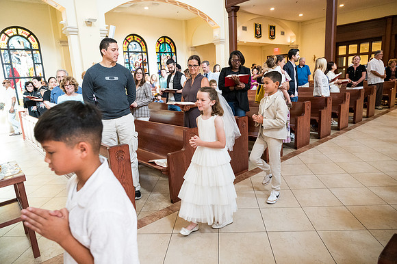 St James First Communion April 27 9 AM 0012