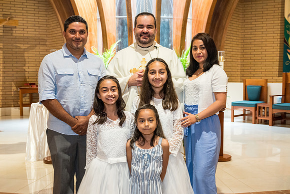 st-john-vianney-first-communion-may-29-2021 1070