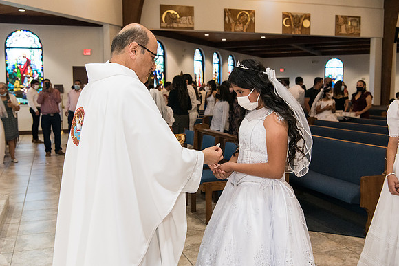 st-ann-first-communion-2021 1146