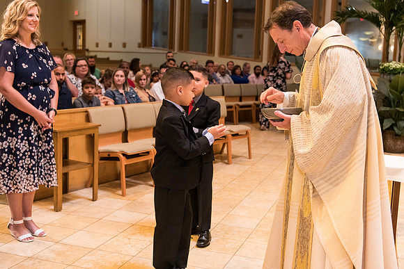 St Mary Magdalen First Communion 2022 10AM (28 of 92)