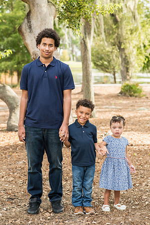 Angela and Evert Family 2025 0033
