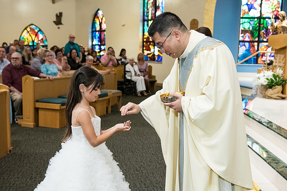 Holy Family First Communion 2024 0099