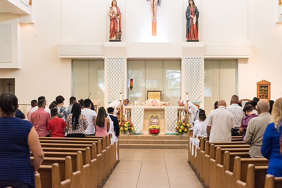 good-shepherd-first-communion-may-15-615pm 1012