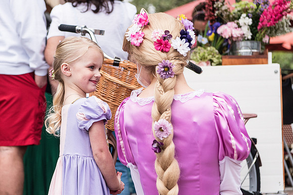 rapunzel-event-plant-street-flower-cart 1031final