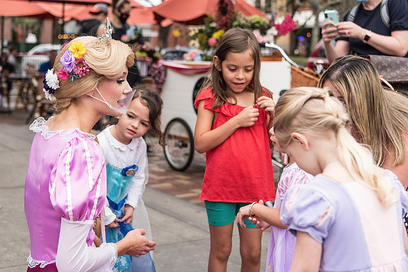 rapunzel-event-plant-street-flower-cart 1007final