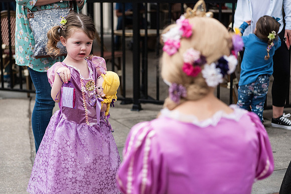 rapunzel-event-plant-street-flower-cart 1112final