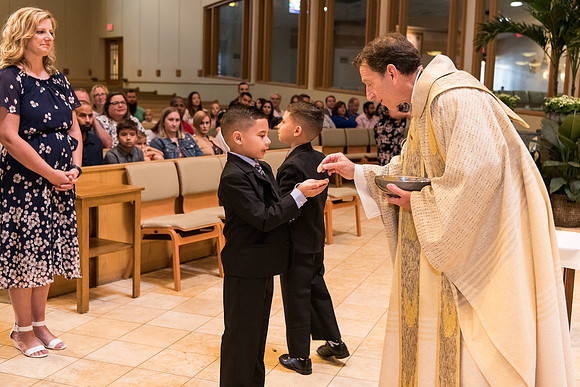 St Mary Magdalen First Communion 2022 10AM (27 of 92)