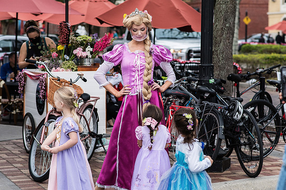 rapunzel-event-plant-street-flower-cart 1043final
