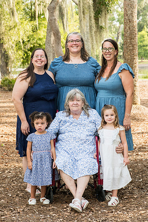 Angela and Evert Family 2025 0061