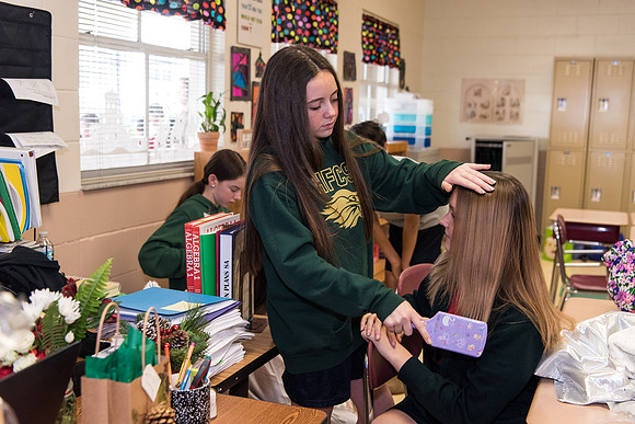 holy-family-catholic-school-christmas-tableau-class-2020 1008