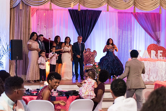 Tiares Sweet 16 1149