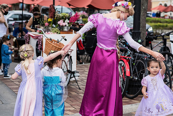 rapunzel-event-plant-street-flower-cart 1042final