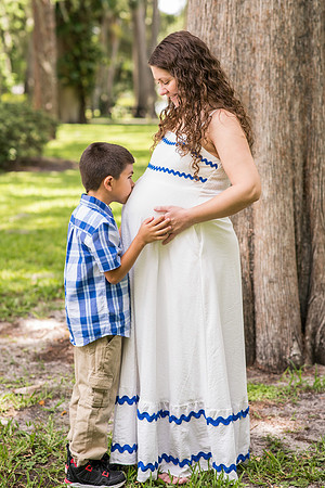 Jill and Fermin Family 2025 0039