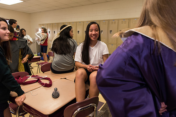 holy-family-catholic-school-christmas-tableau-class-2020 1012