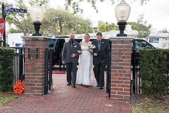 winter-park-farmers-market-wedding-erin-and-devan-selections 1203