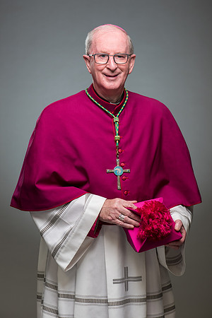 Bishop Noonan Portraits 2022 (8 of 22)