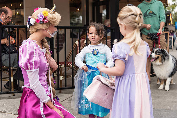 rapunzel-event-plant-street-flower-cart 1012final