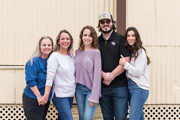 johnson-family-2020 1075final