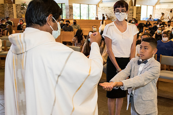 st-francis-first-communion-2021-1130am 1085