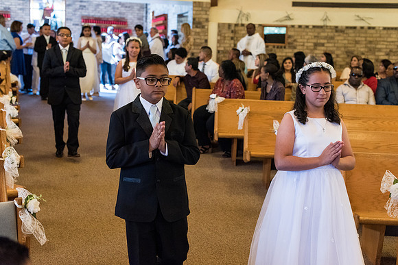 St-Francis-of-Assisi-First-Communions-May-4-1130 1296
