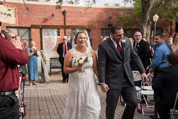 winter-park-farmers-market-wedding-erin-and-devan-selections 1349