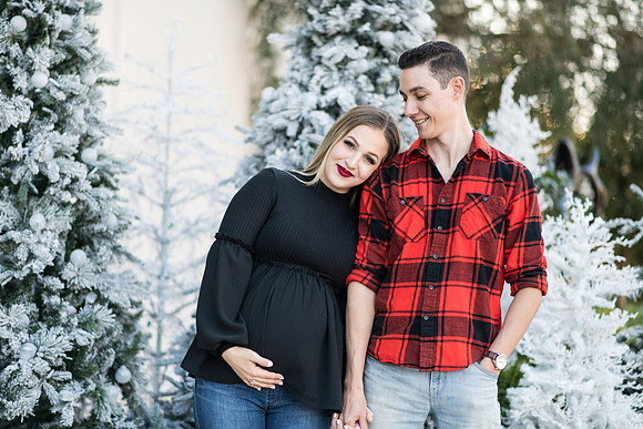 Sarah and Nick Maternity 0064