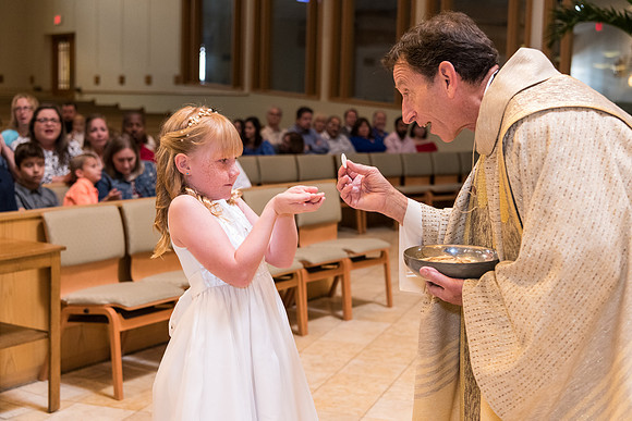 St Mary Magdalen First Communion 2022 10AM (56 of 92)