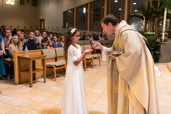 St Mary Magdalen First Communion 2022 10AM (43 of 92)