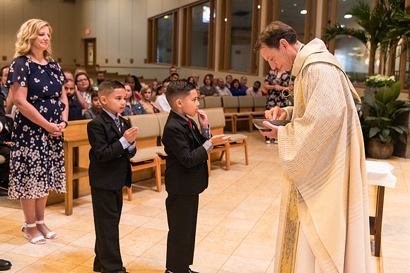 St Mary Magdalen First Communion 2022 10AM (26 of 92)