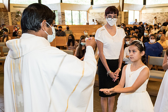 st-francis-first-communion-2021-1130am 1083