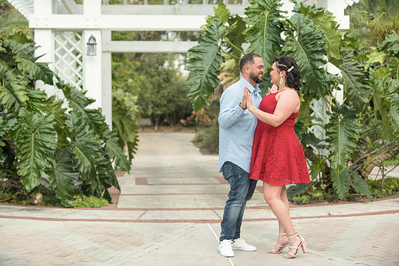 Leu-Gardens-Engagement-Session-Noraliz-and-Luis 10712