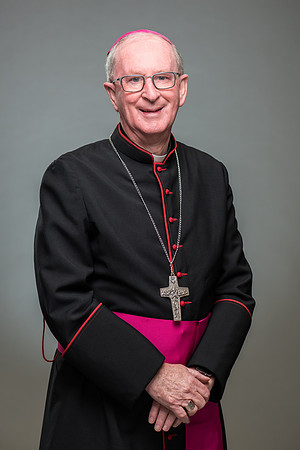 Bishop Noonan Portraits 2022 (4 of 22)
