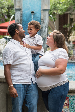 tiffany-and-rorey-maternity-selections 1031final