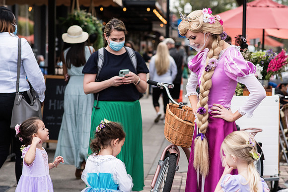 rapunzel-event-plant-street-flower-cart 1038final