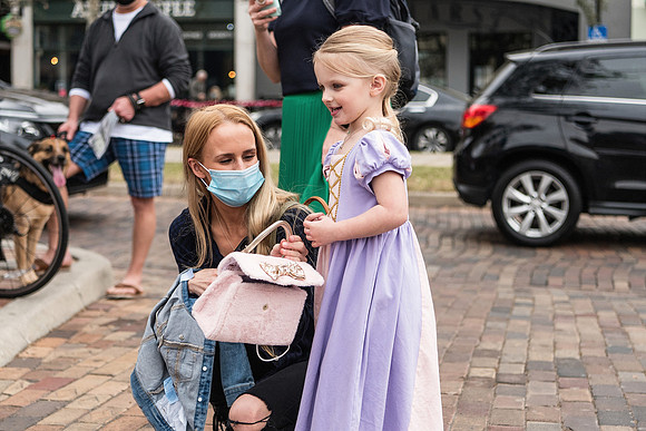 rapunzel-event-plant-street-flower-cart 1009final