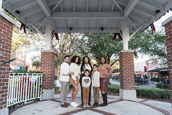 diaz-gregorio-family-2020 1030final