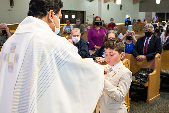 holy-family-first-communion-may-8 1003