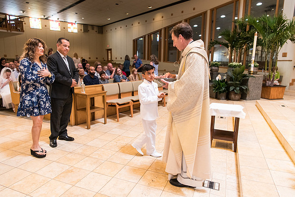 St Mary Magdalen First Communion 2022 10AM (85 of 92)