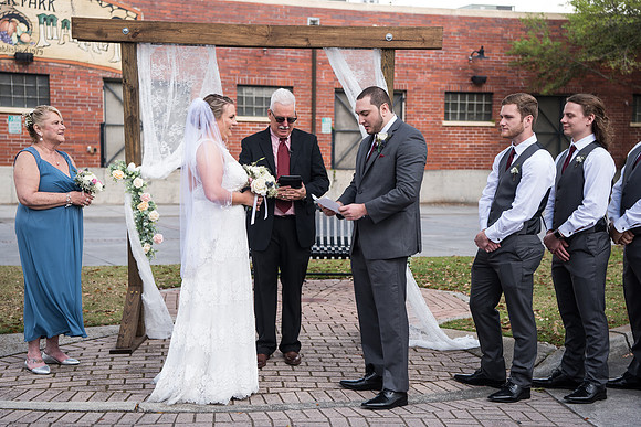 winter-park-farmers-market-wedding-erin-and-devan-selections 1244