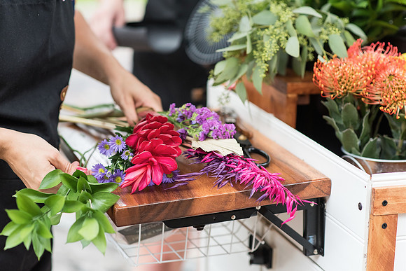 plant-street-flower-cart-june-july-2021-winter-garden 1058final