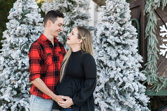Sarah and Nick Maternity 0044-Edit