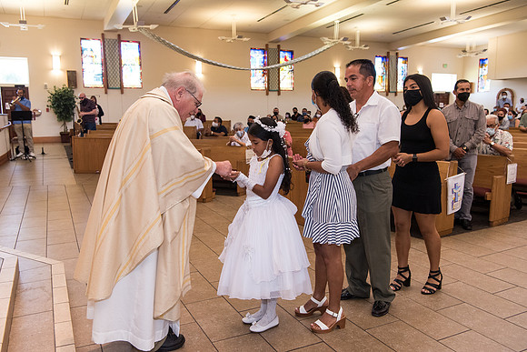 good-shepherd-first-communion-may-16-900am 1017